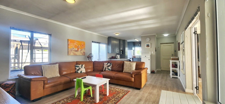 4 Bedroom Property for Sale in Bredasdorp Western Cape